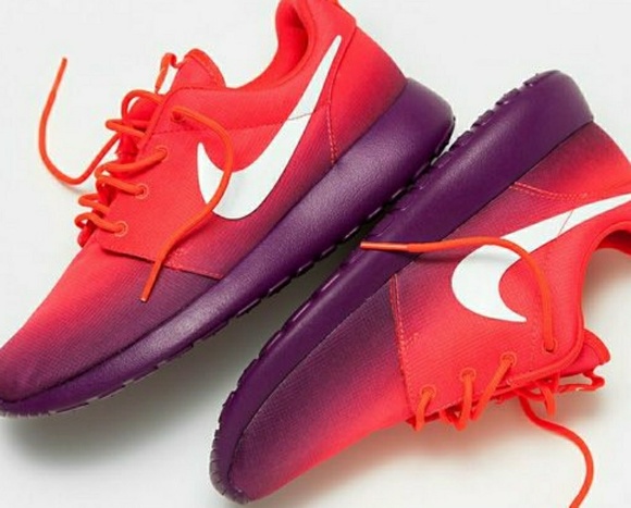 Nike Shoes - Nike Gradient Roshe Run Women's 10.5